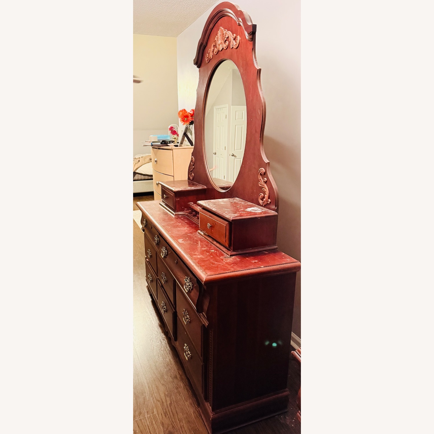 Older Dresser Set  - image-2