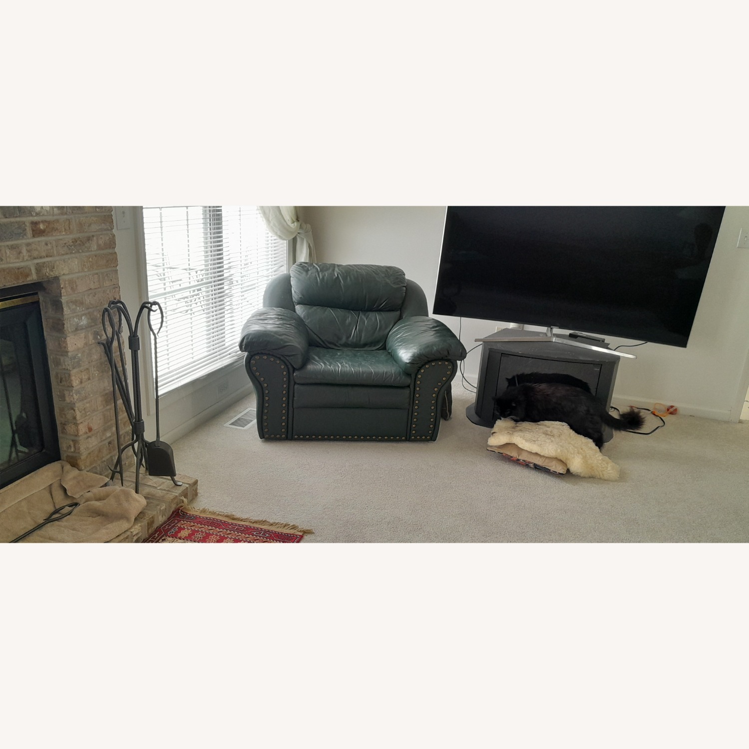 Ashley Furniture Green Faux Leather 2 Seater Sofa - image-4