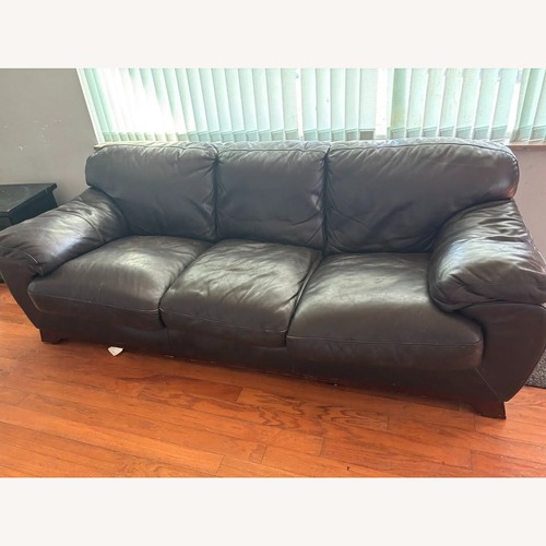Used La‐Z‐Boy 3 Seat Leather Sofa for sale on AptDeco