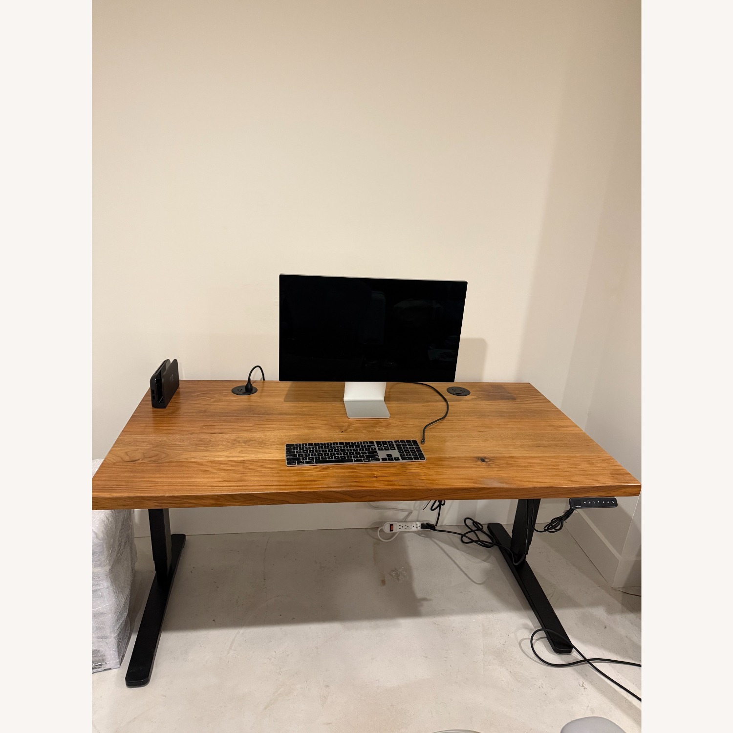 Uplift V3 Standing Desk Light Brown Wood Desk - image-2