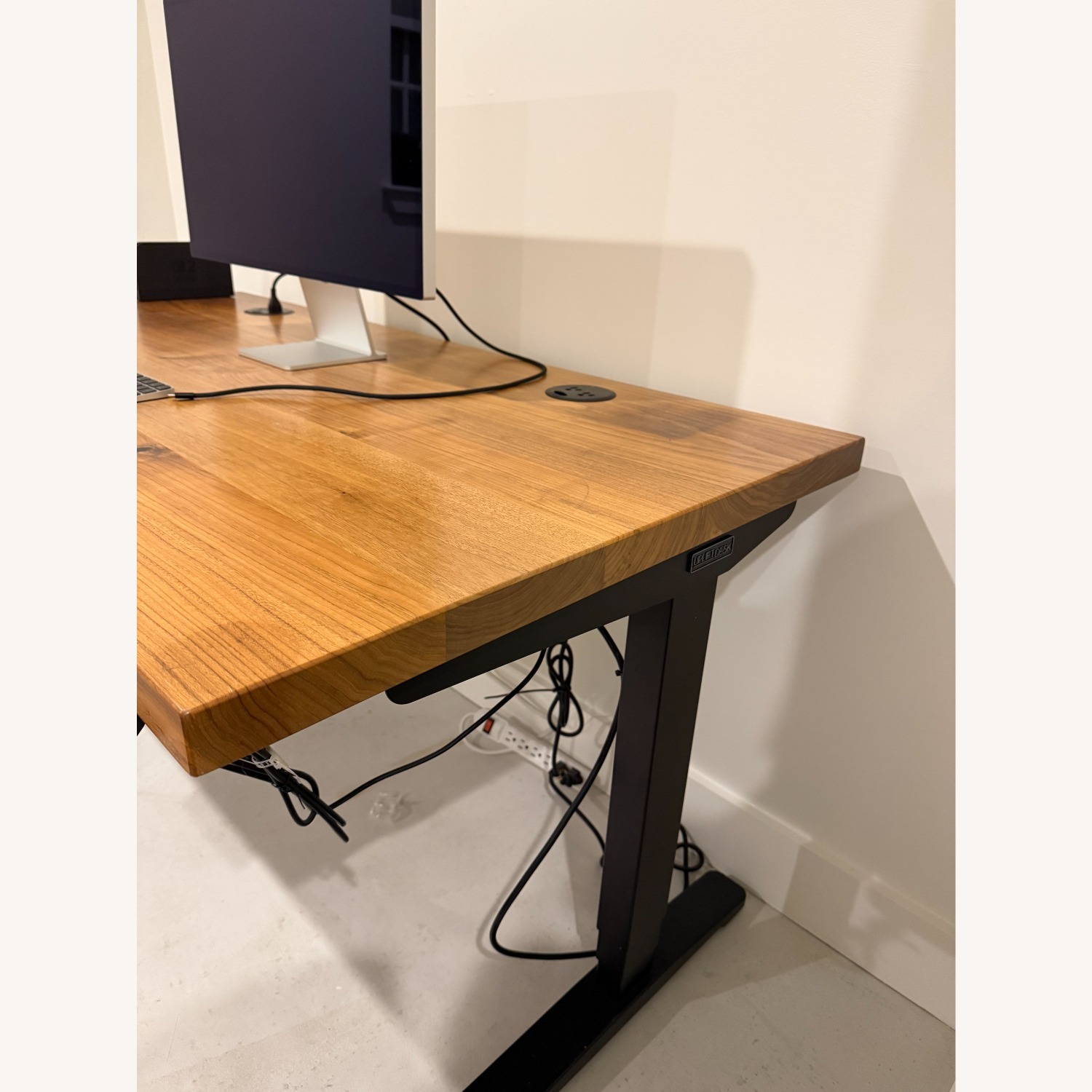 Uplift V3 Standing Desk Light Brown Wood Desk - image-3