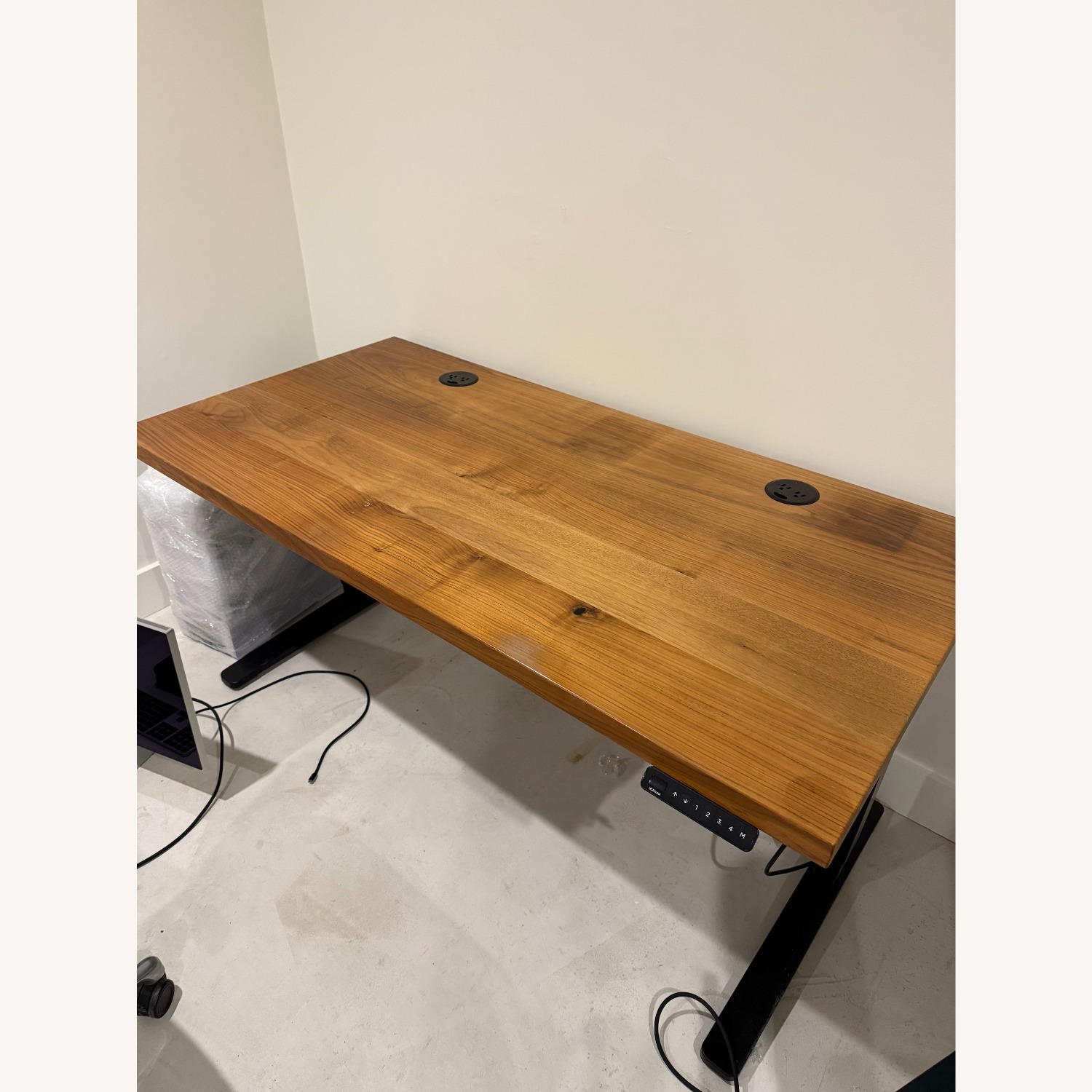 Uplift V3 Standing Desk Light Brown Wood Desk - image-10