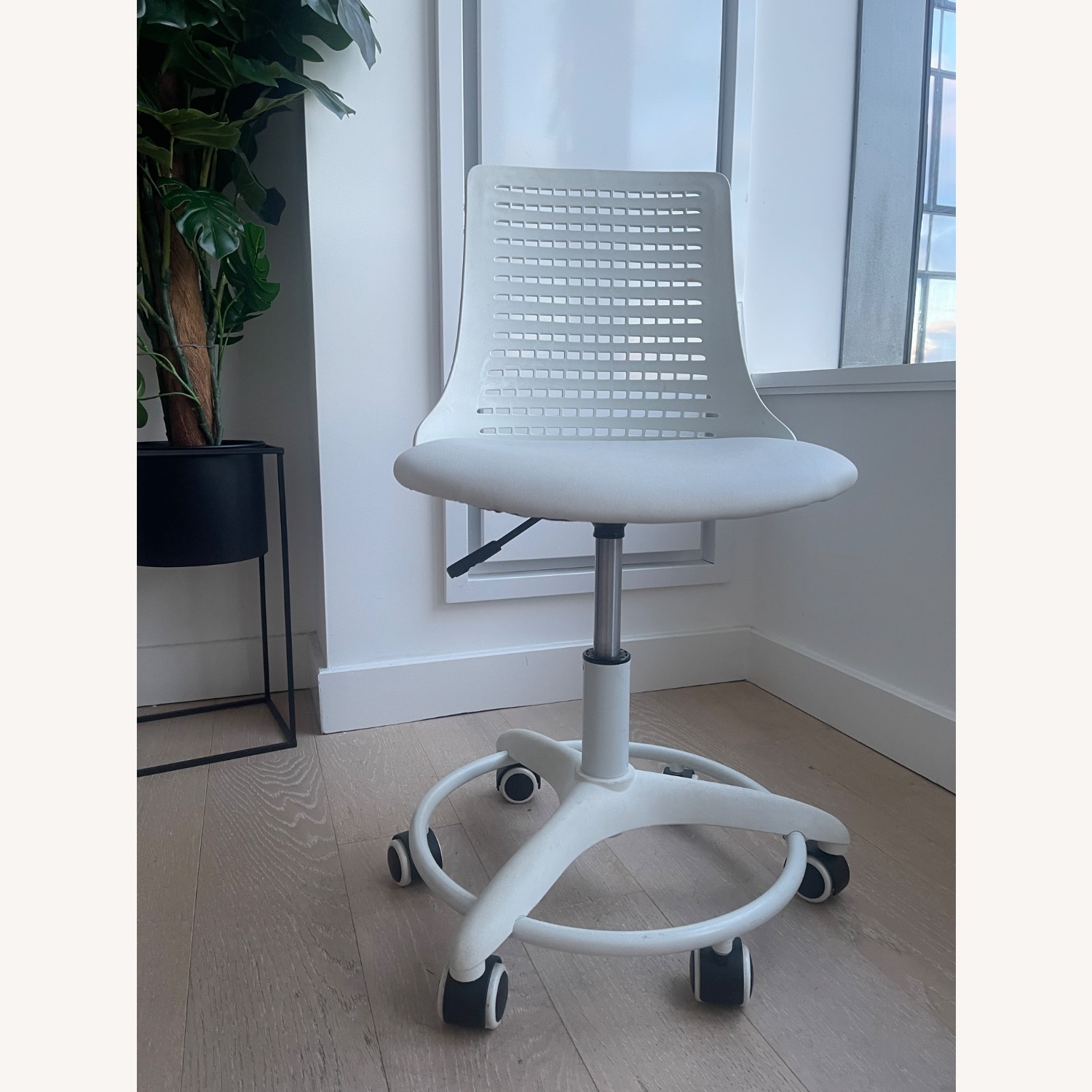 Petite Chair White Office Chair - image-1