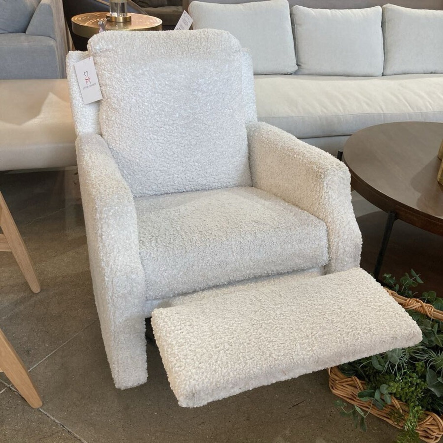 Crew Recliner +Swivel Glider Recliner - image-7