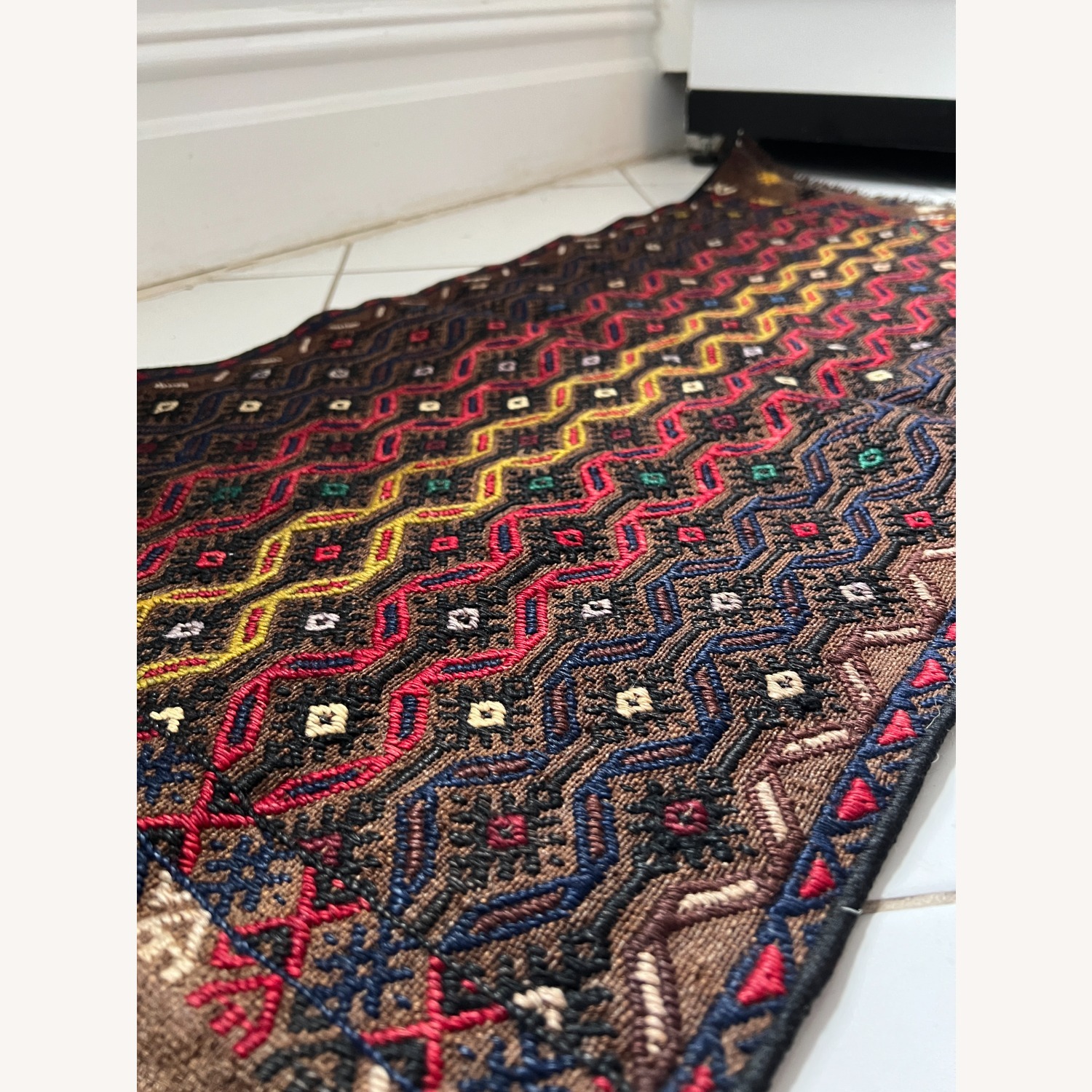 Vintage/Antique Small Rug 1.5' x 3' - image-2