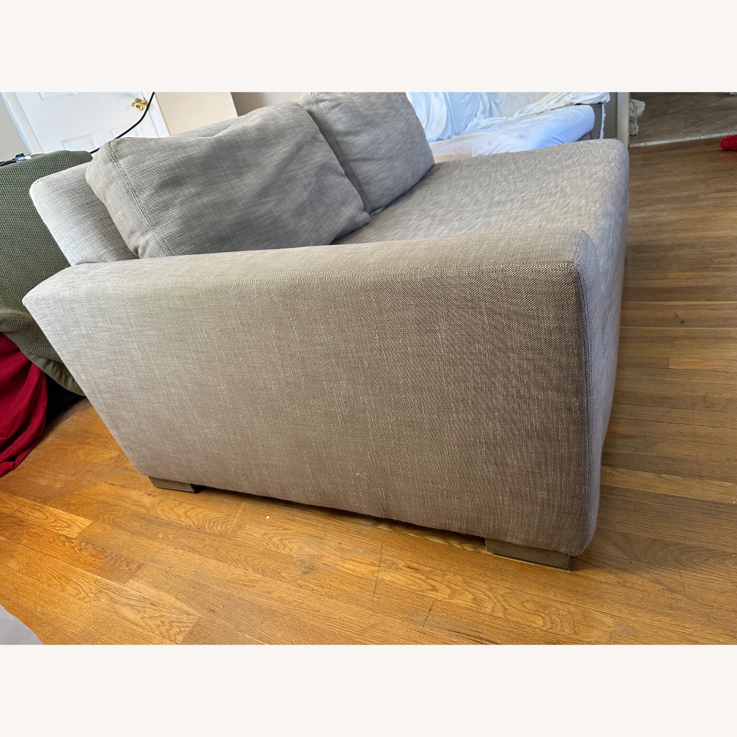 Maxwell Right-Arm L-Sectional With Modular Corner - image-36