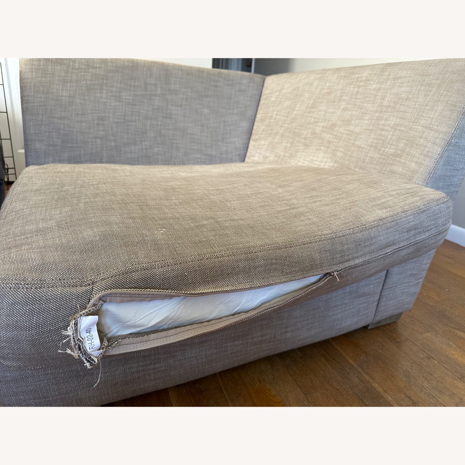 Maxwell Right-Arm L-Sectional With Modular Corner - image-12