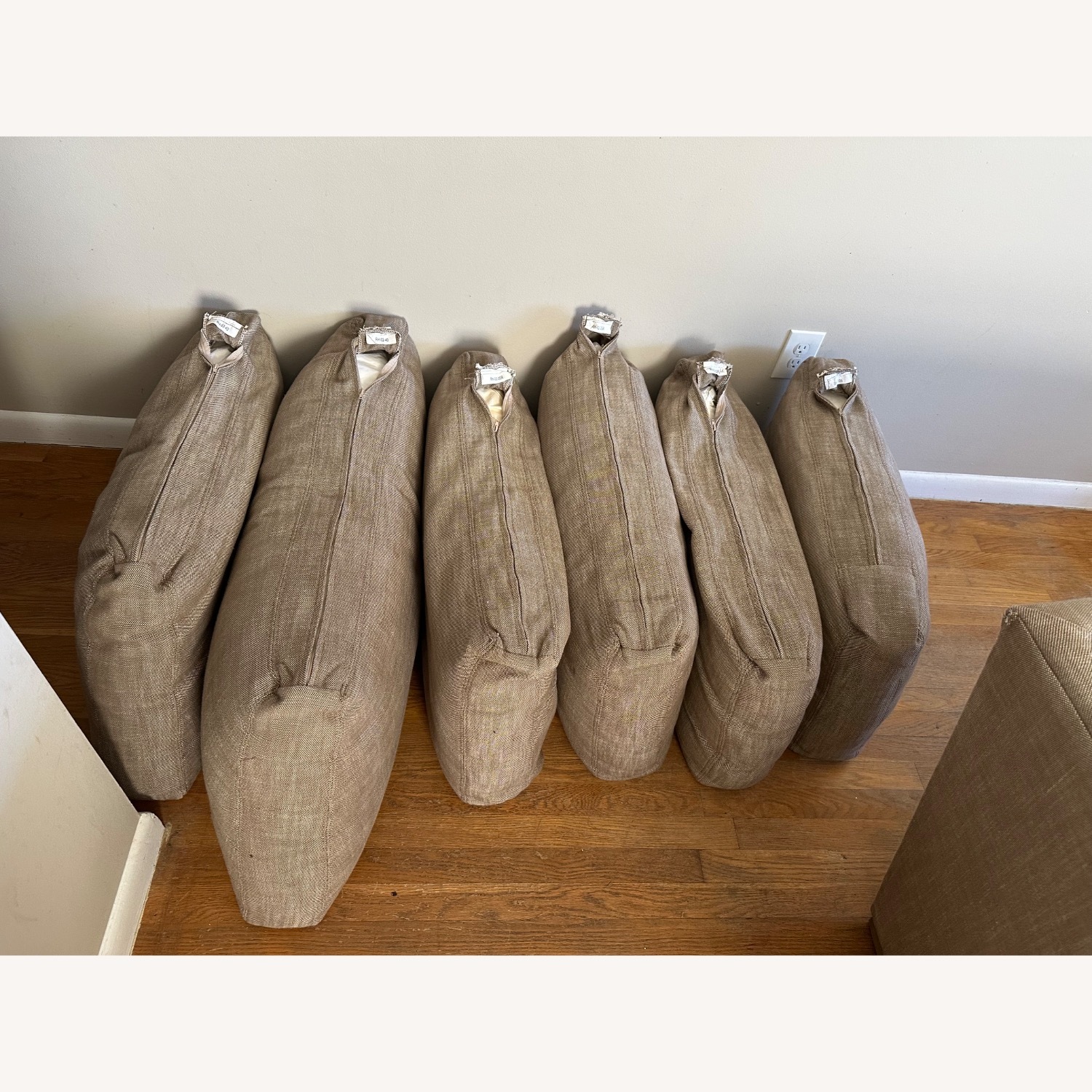 Maxwell Right-Arm L-Sectional With Modular Corner - image-20