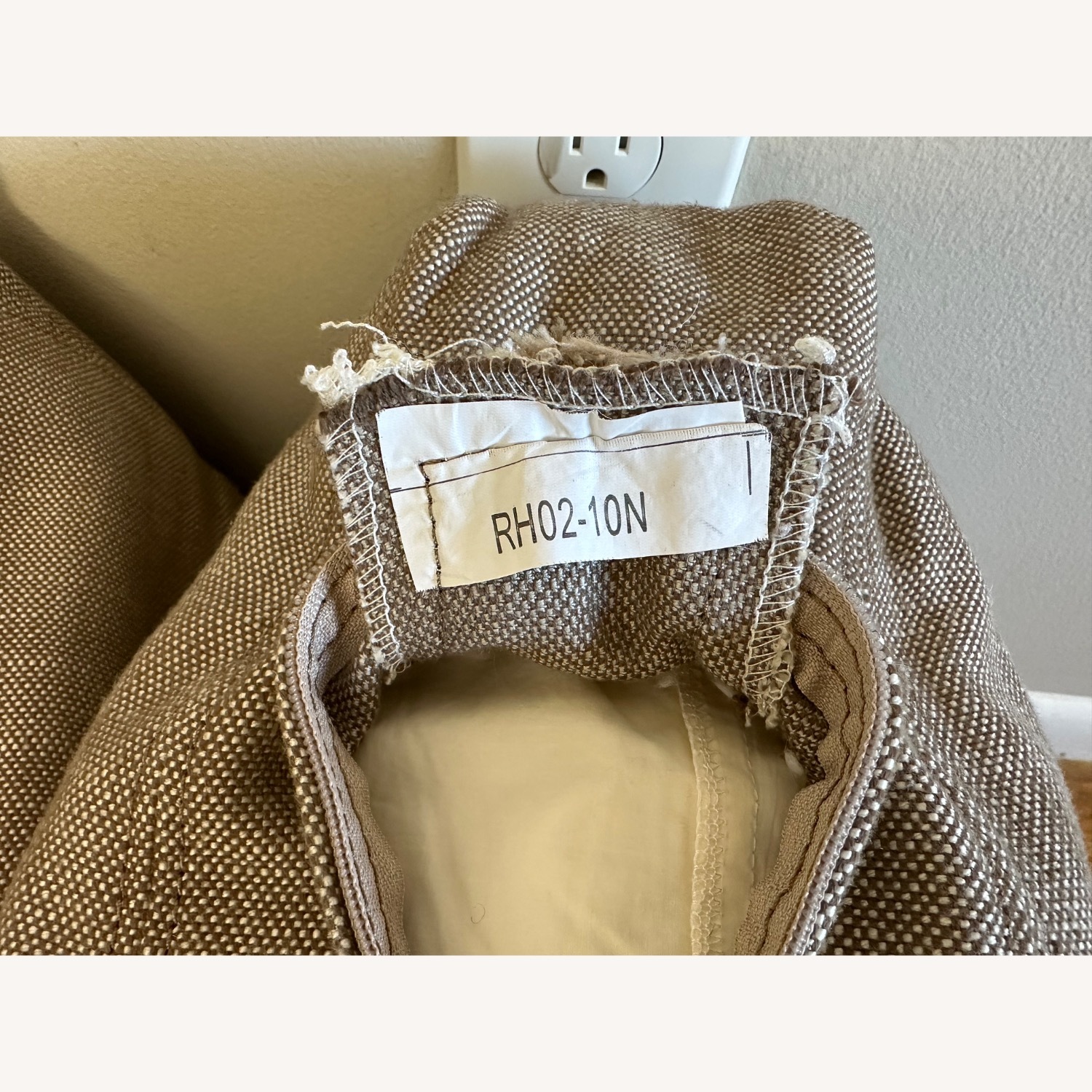 Maxwell Right-Arm L-Sectional With Modular Corner - image-19