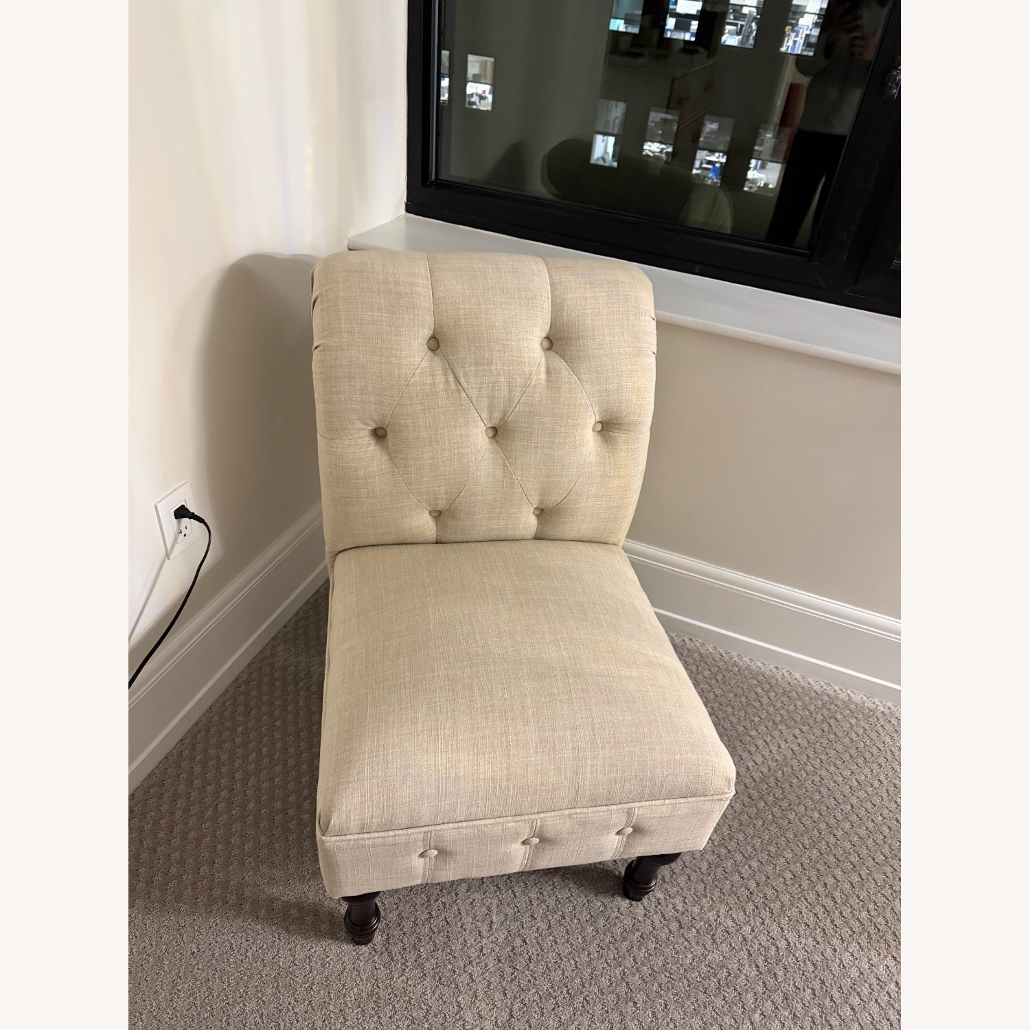 Vintage Beige Deep Chair - image-0