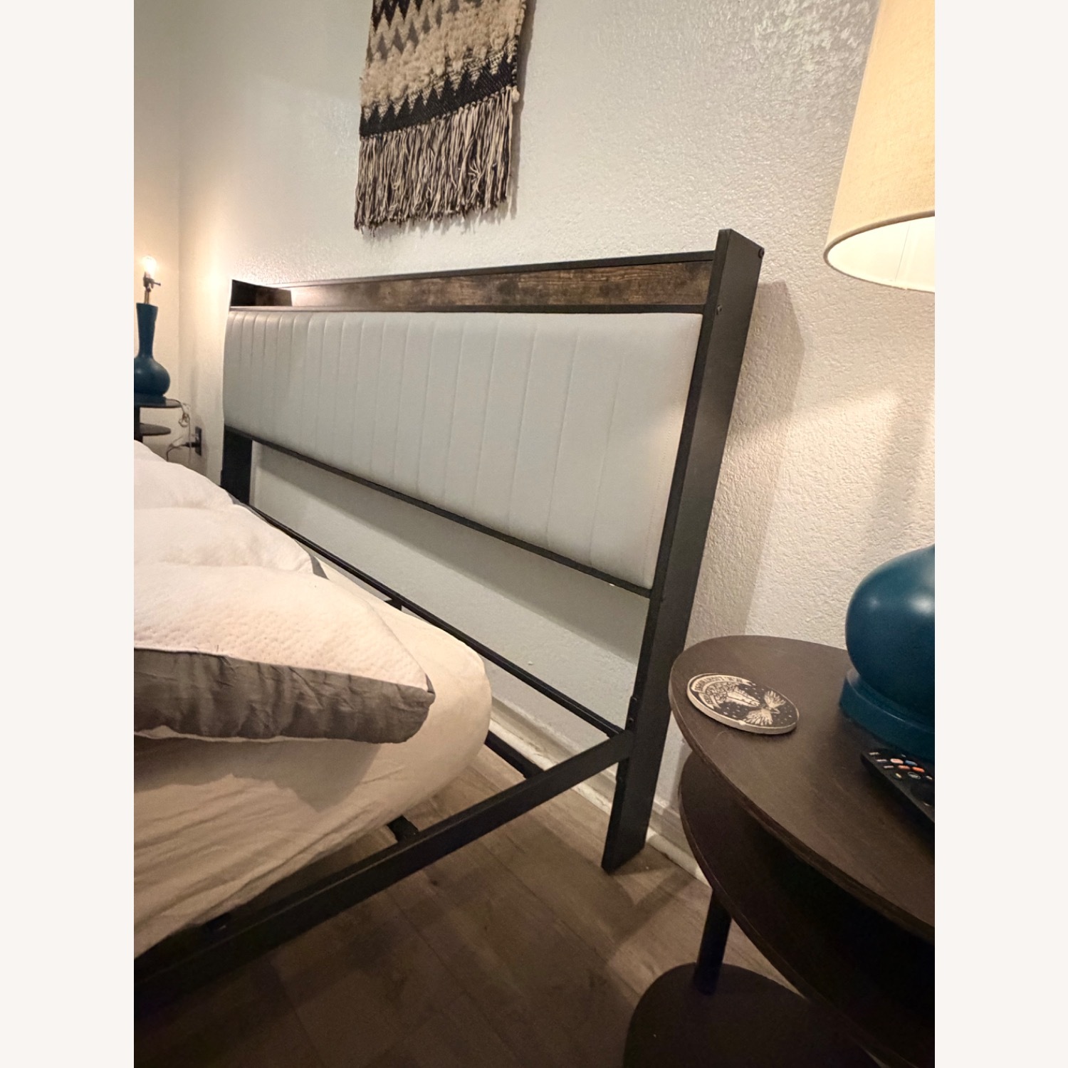 Amazon Elevon Light Gray Fabric King Bed - image-2