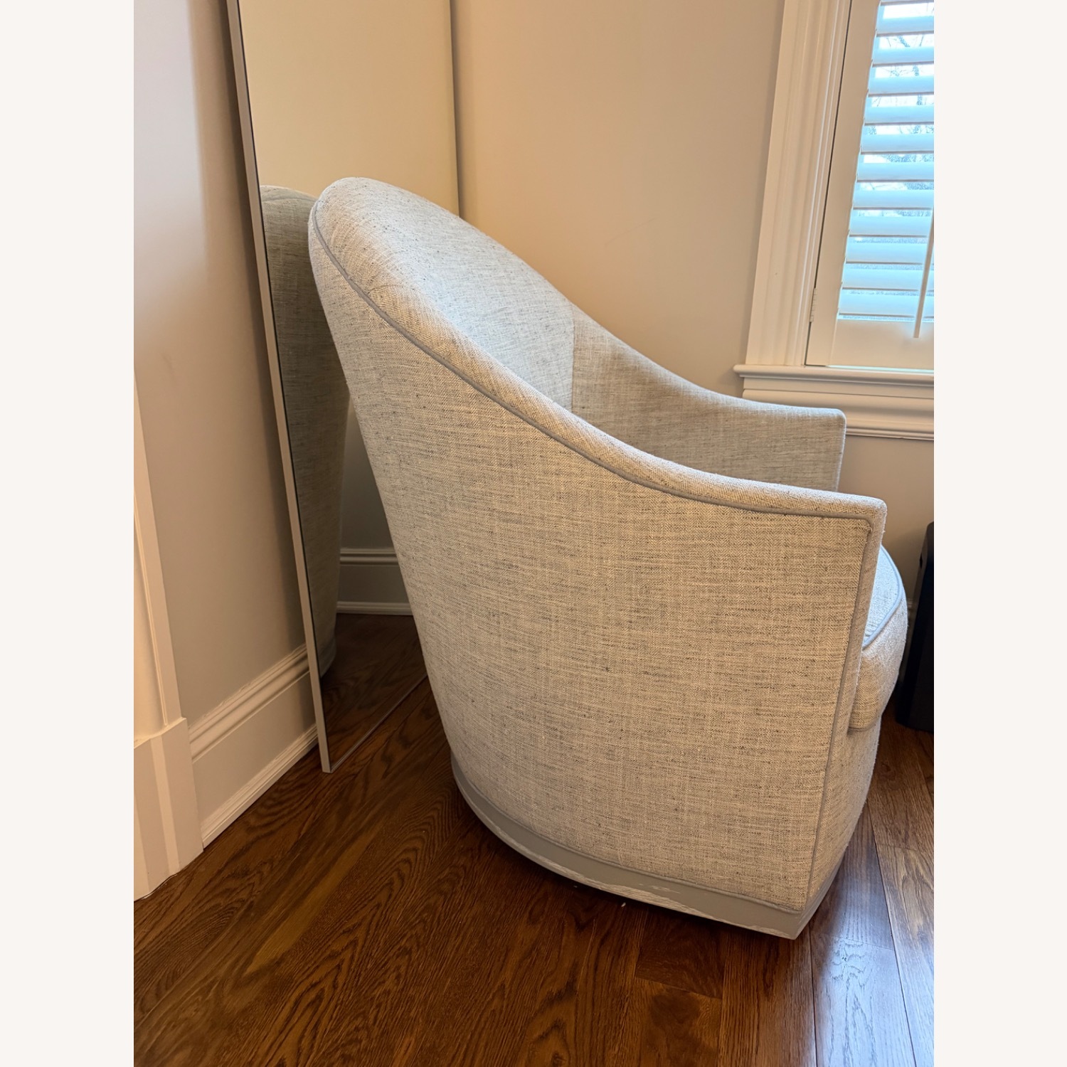 DucDuc Blue Nursing Chair and Ottoman - image-4