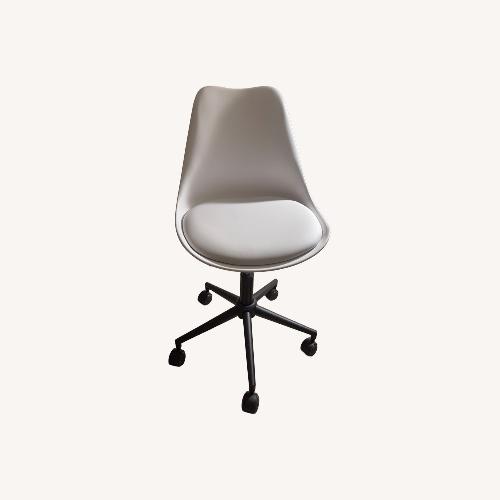 Used White Wood Office Chairs for sale on AptDeco