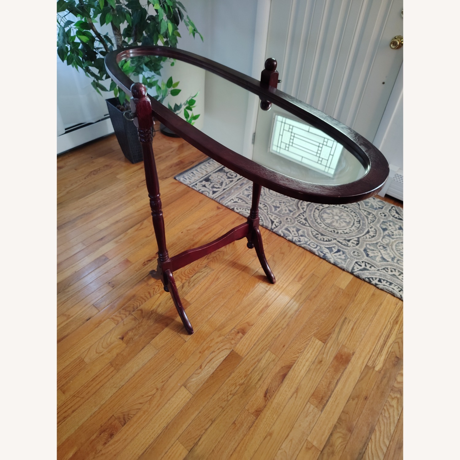 Mirror with a Stand - image-4