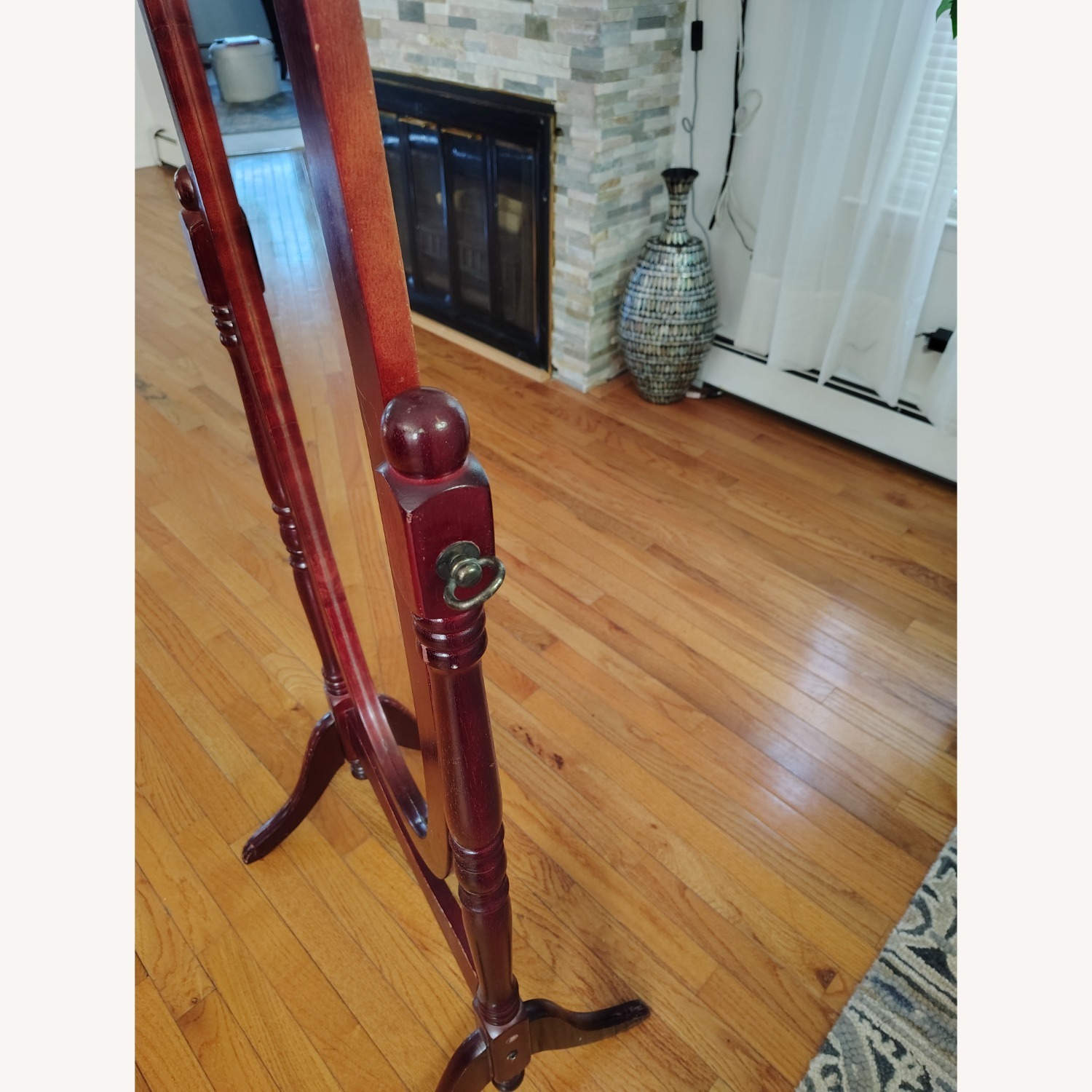 Mirror with a Stand - image-6