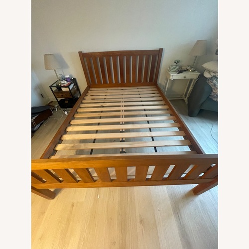 Used Scott Jordan Furniture Wood Queen Bed for sale on AptDeco