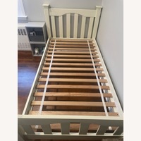 Pottery Barn Kids Catalina White Wood Twin Bed