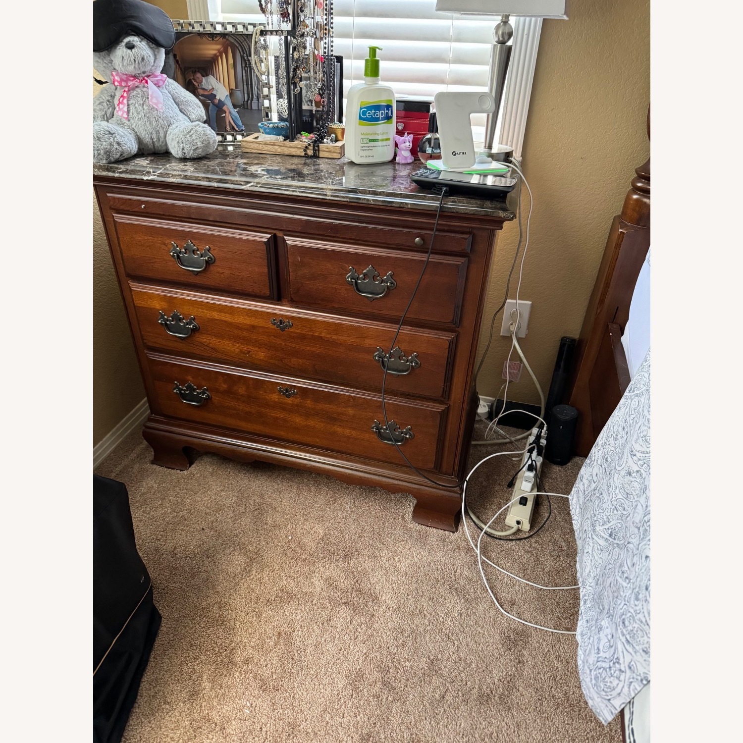 Kincaid Furniture Dark Brown Wood King Bed - image-3