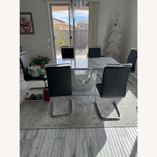 Used American Dining Table Chairs for sale on AptDeco