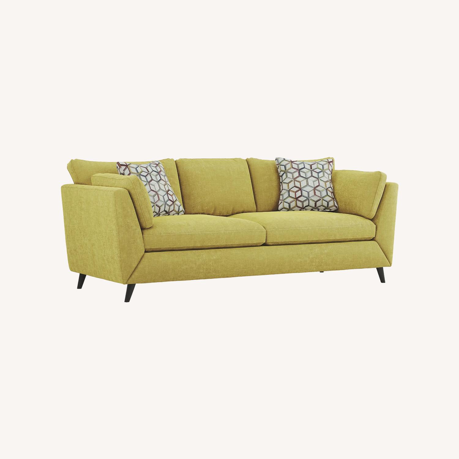 Rooms To Go 3+ Seater Sofa - image-0