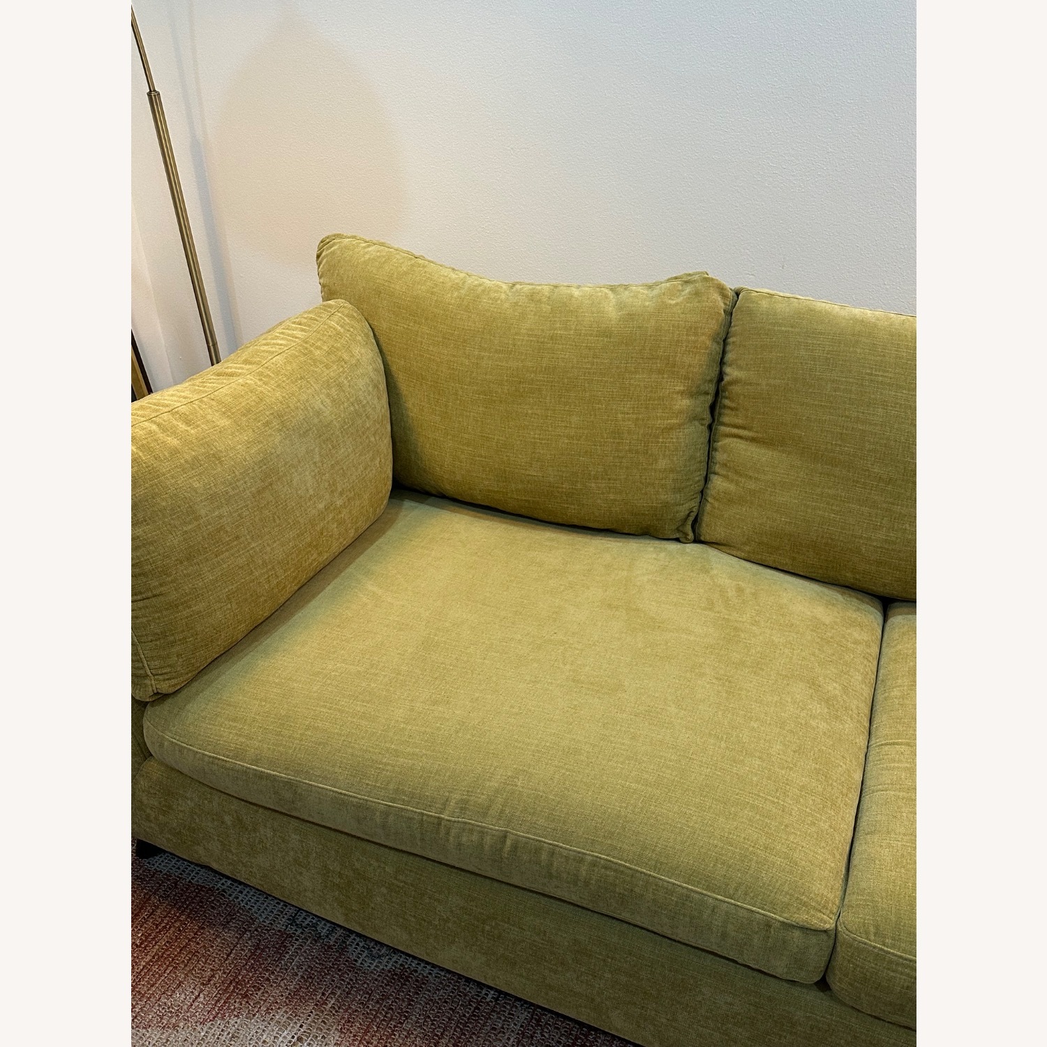 Rooms To Go 3+ Seater Sofa - image-3