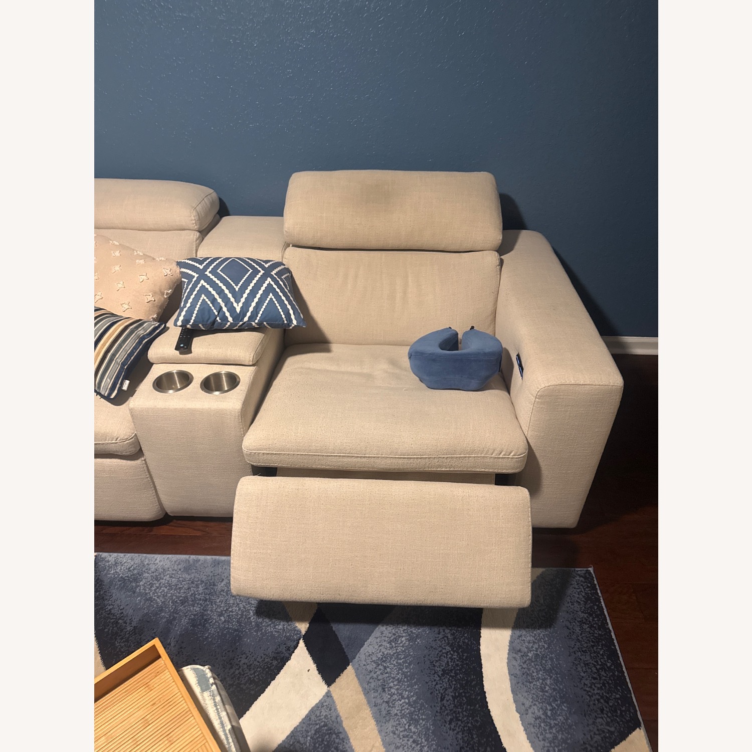 City Furniture 3+ Piece Sectional - image-4