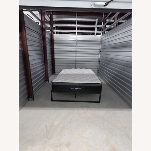 Used Helix Luxe Midnight White Fabric Queen Bed for sale on AptDeco