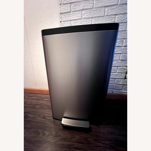 Used Kohler & Campbell Silver Stainless Steel Basket for sale on AptDeco