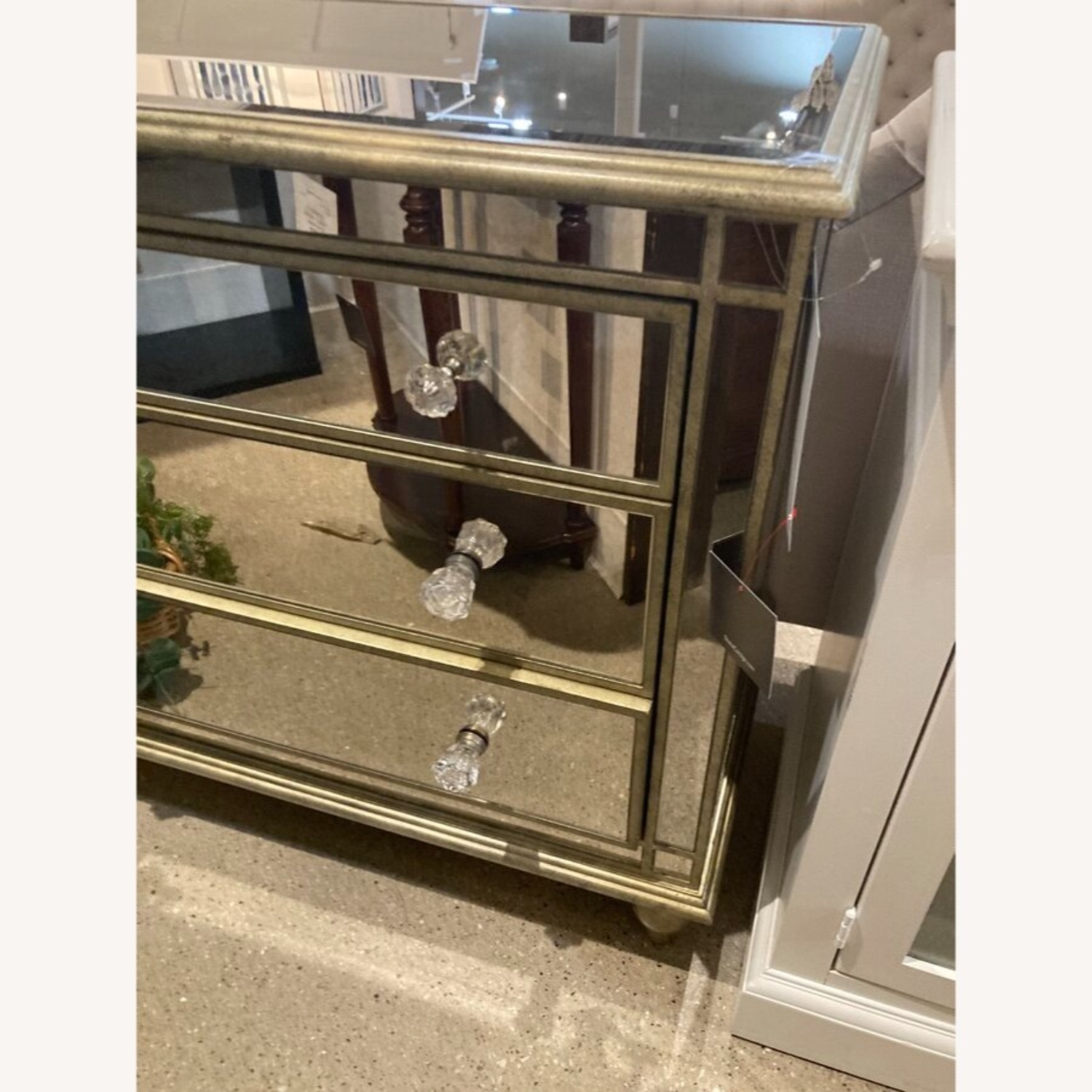 Masterpiece Laflin 3-Drawer Mirrored Dresser - image-10