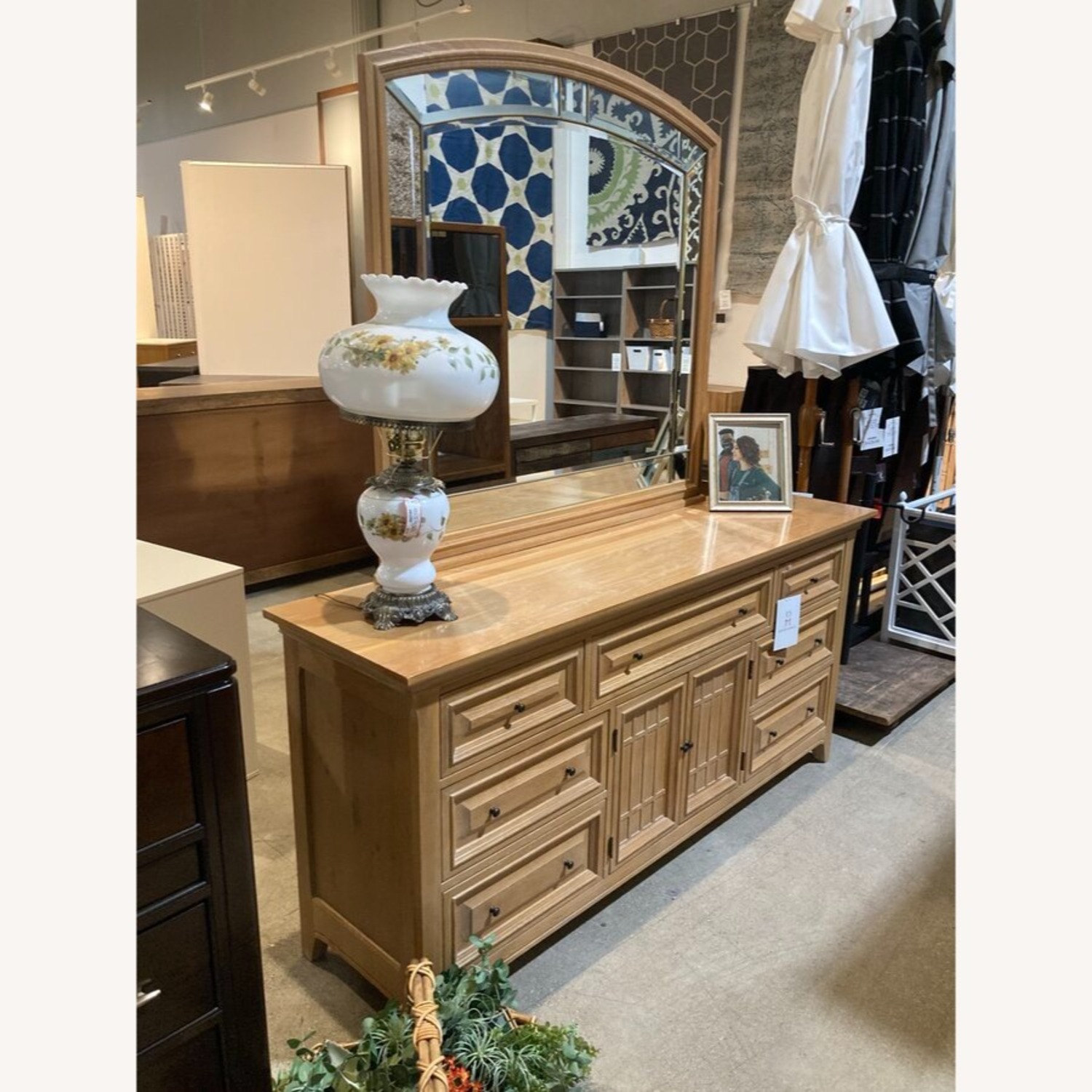 Thomasville Solid Wood 9-Drawer W Mirror Dresser - image-2