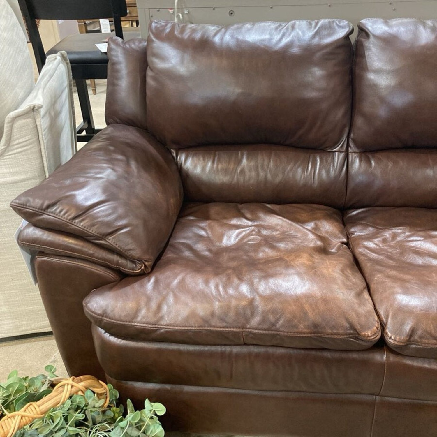 Decoro USA Leather 2-Seat Loveseat - image-3