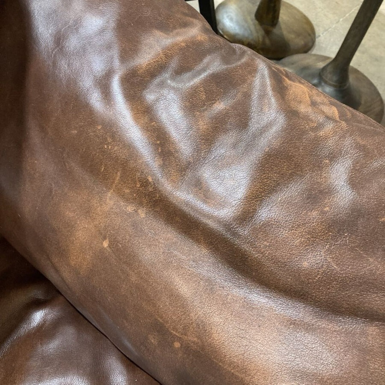 Decoro USA Leather 2-Seat Loveseat - image-7