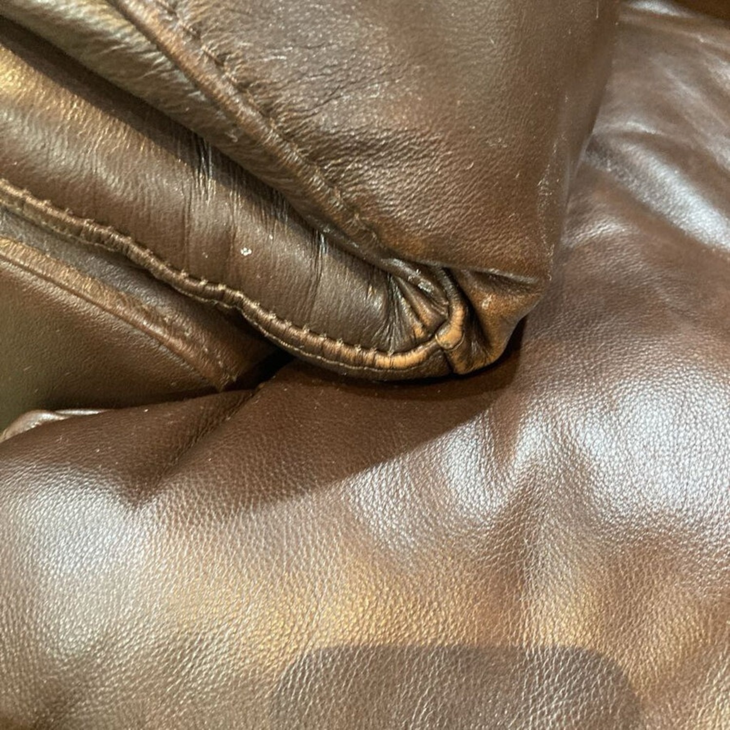 Decoro USA Leather 2-Seat Loveseat - image-5