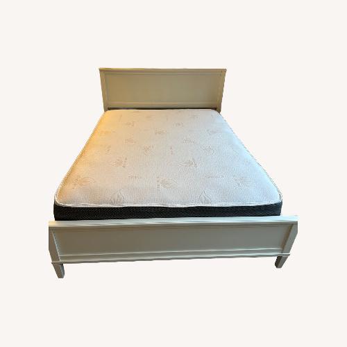 Used White Queen Size Wood Platform Bed Frame for sale on AptDeco