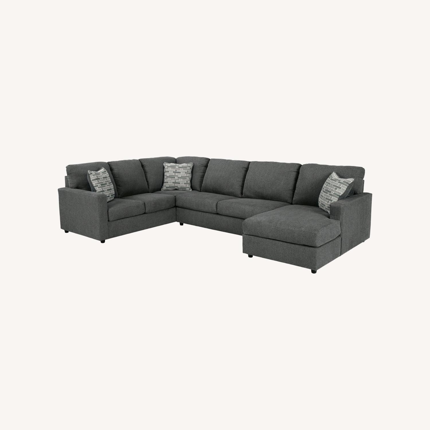 Edenfield 3-Piece Sectional with Chaise - image-0