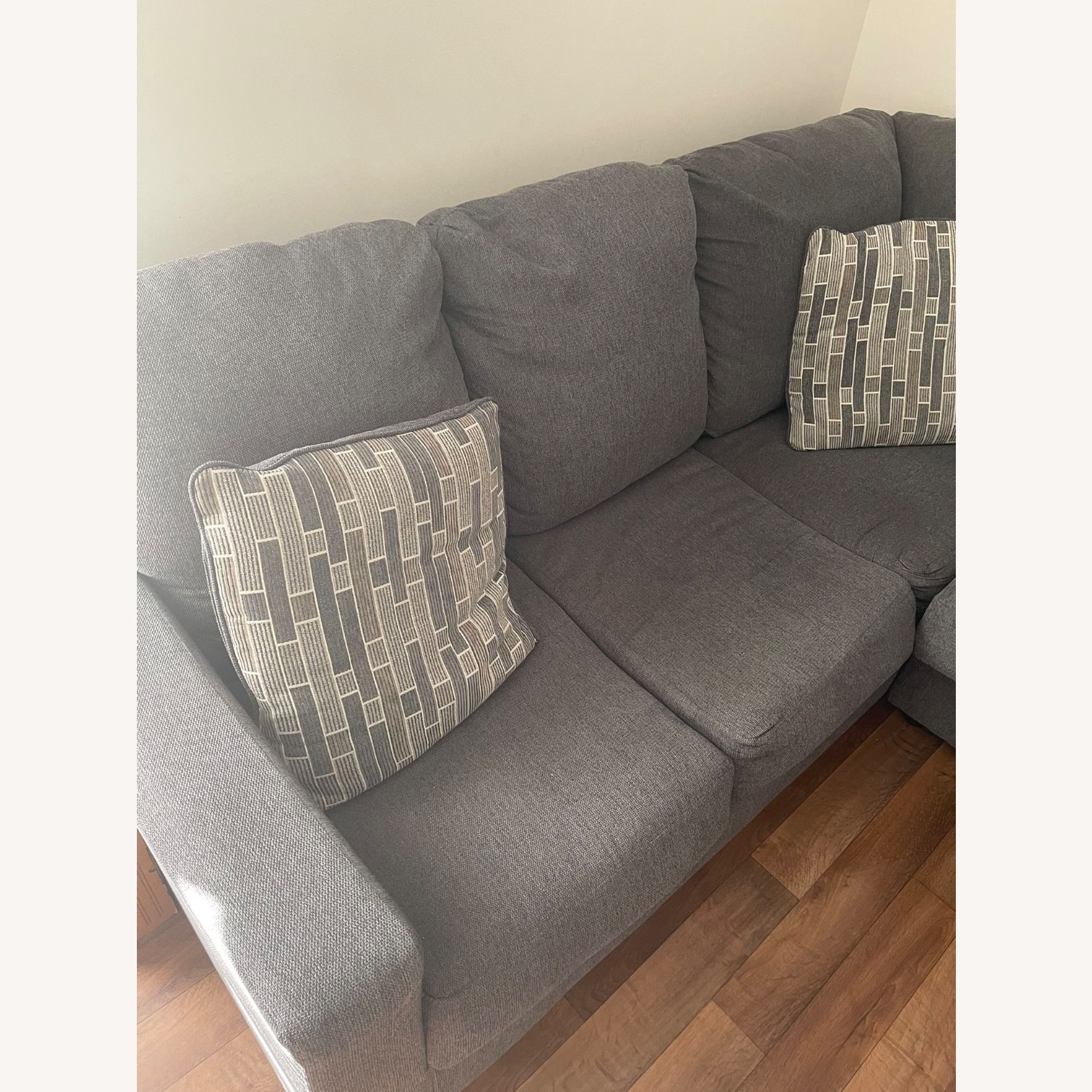 Edenfield 3-Piece Sectional with Chaise - image-4