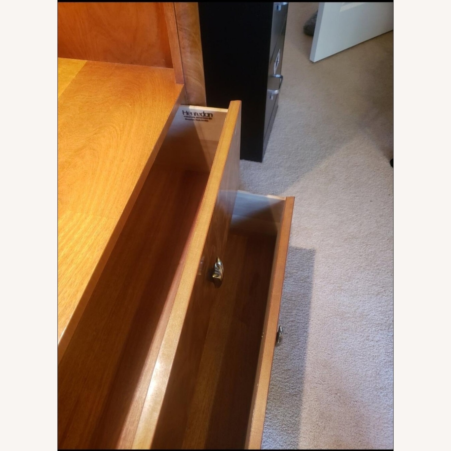 Henredon Light Brown Burlwood Etageres  - image-12