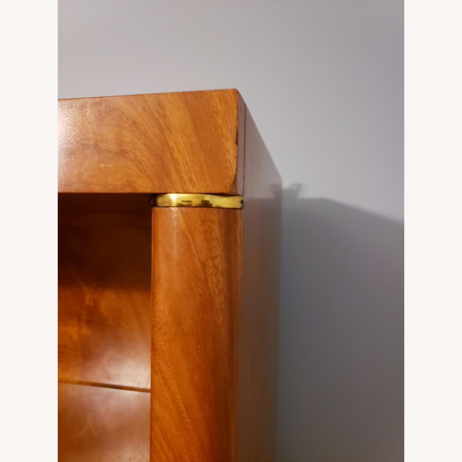 Henredon Light Brown Burlwood Etageres  - image-7