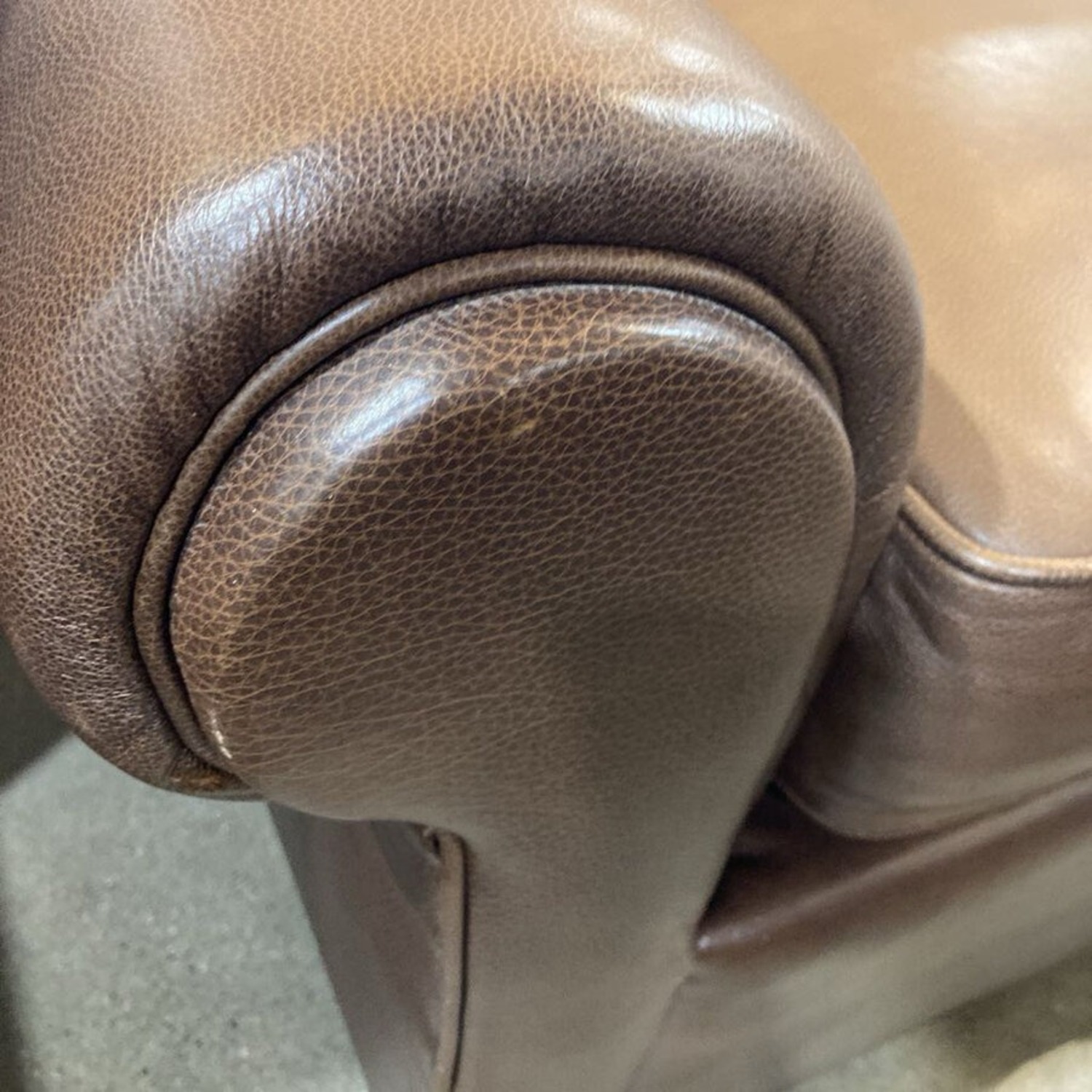 Walter E. Smithe Portland Leather 3-Seat Sofa - image-5