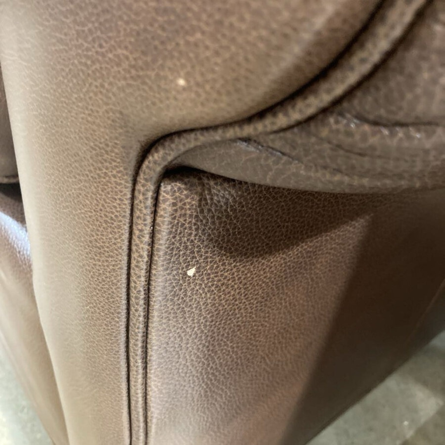 Walter E. Smithe Portland Leather 3-Seat Sofa - image-11