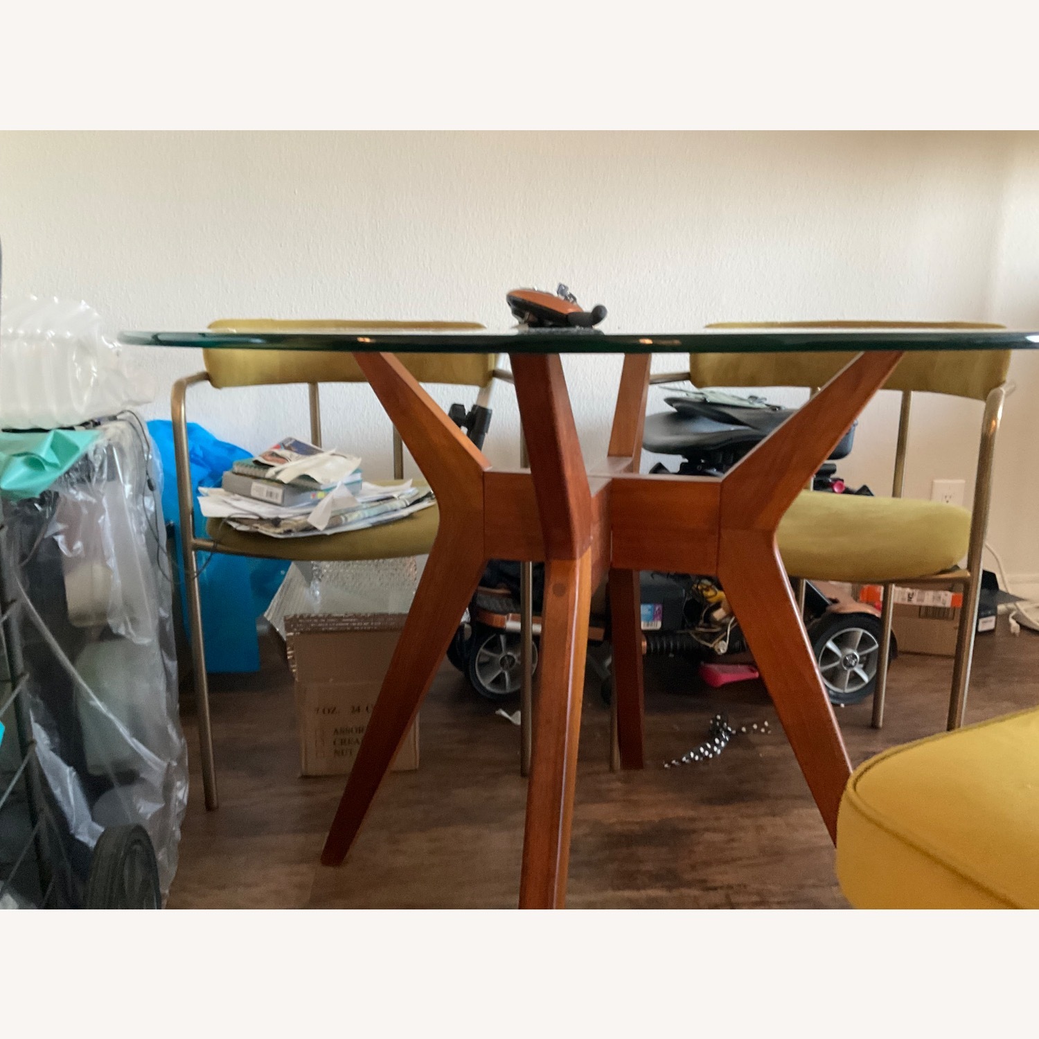 West Elm Jensen Round Dining Table (42") - image-3