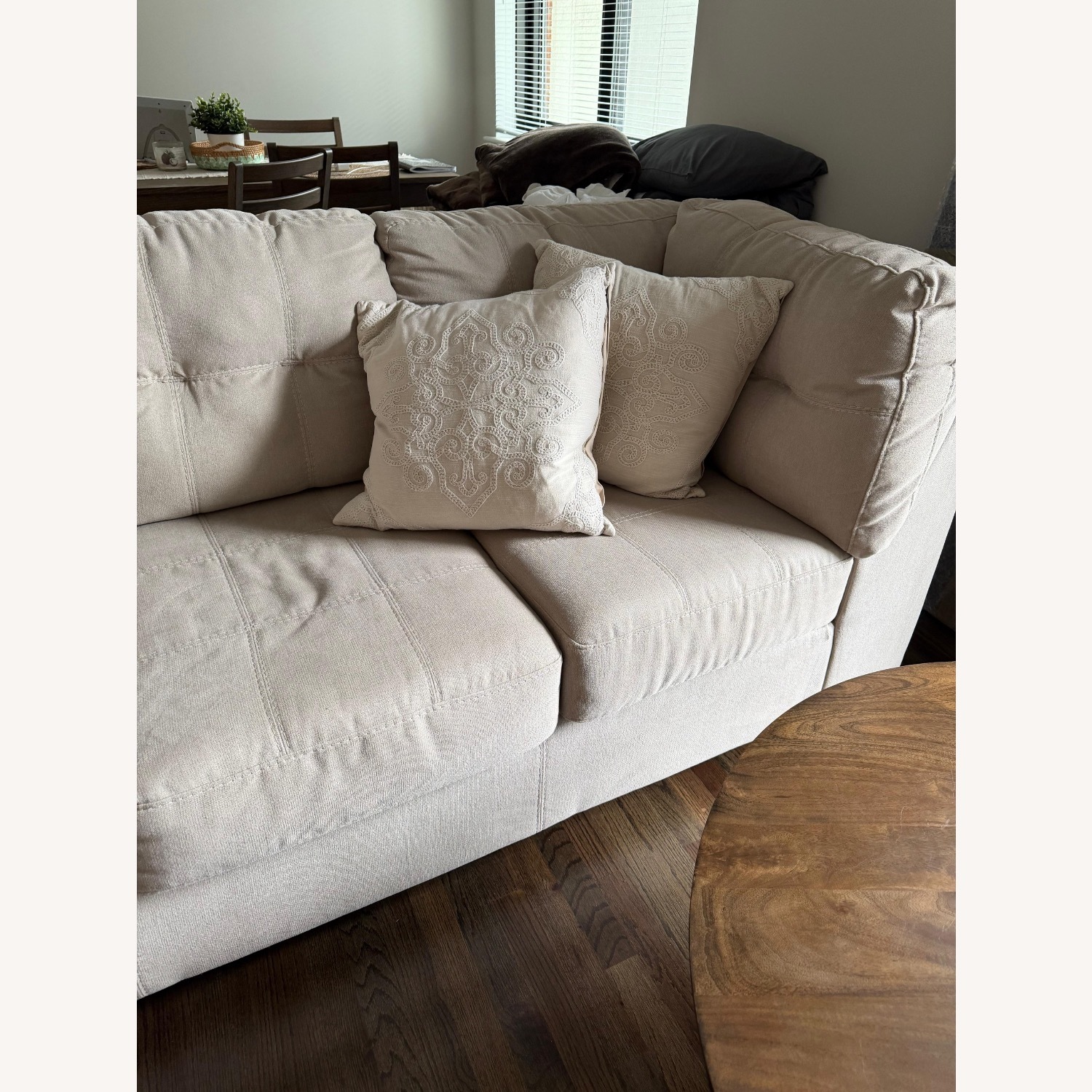 Ashley Furniture White Fabric 3+ Seater Sofa - image-4