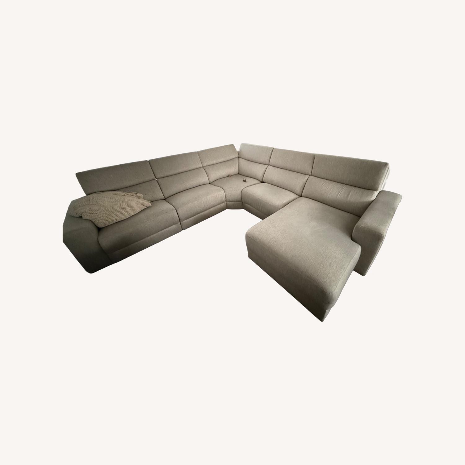 Natural 5 Seat Sectional - image-0