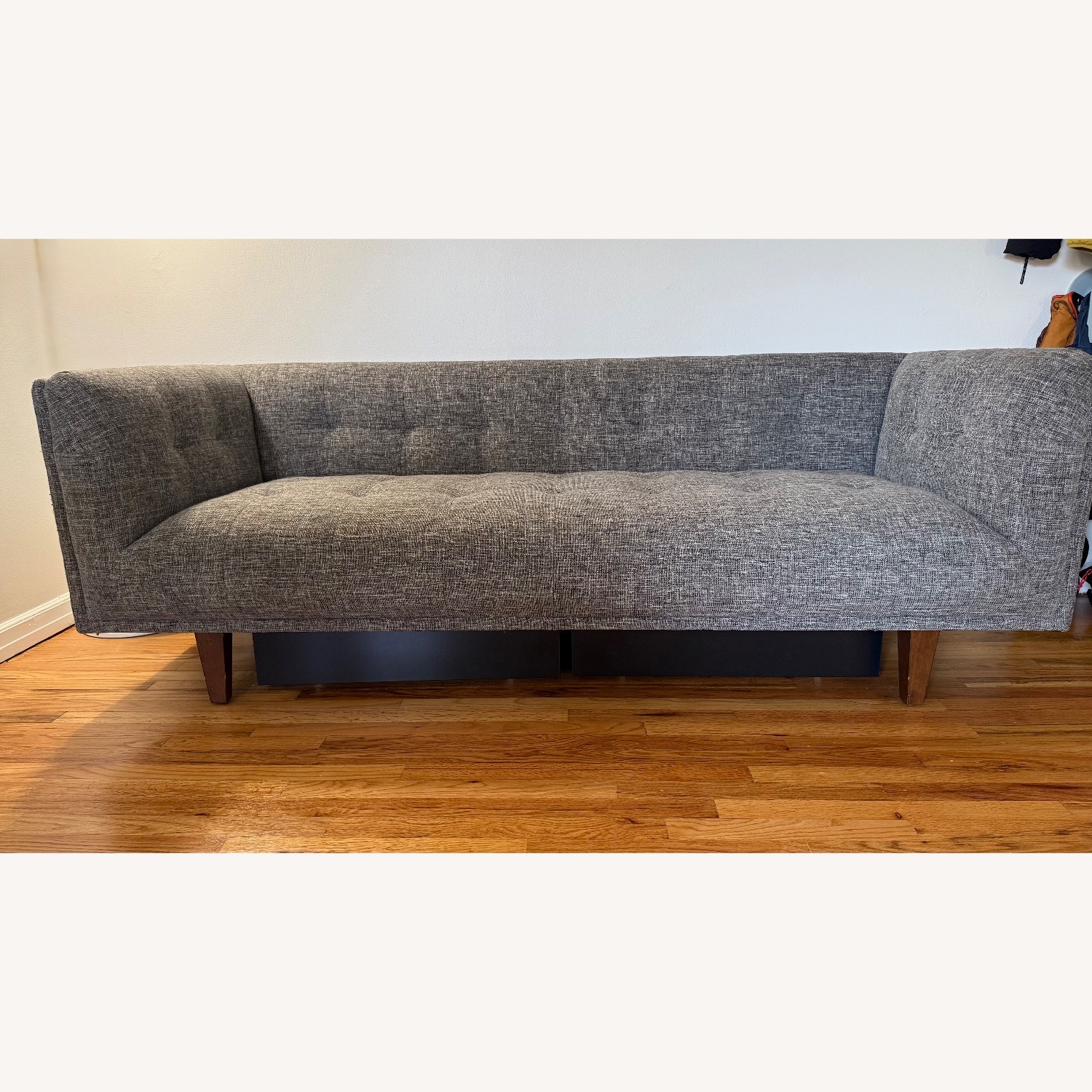 Article Briar Gray Cirrus - Fabric 3+ Seater Sofa - image-5