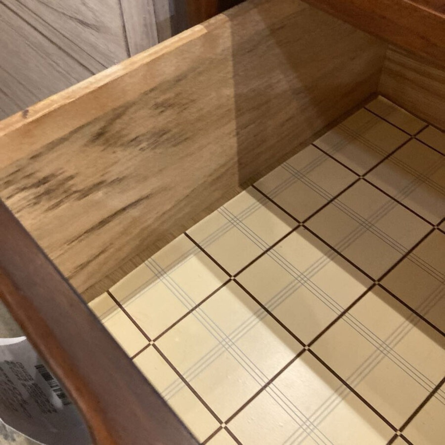 Mid-Century Modern 9-Drawer Dresser - image-6