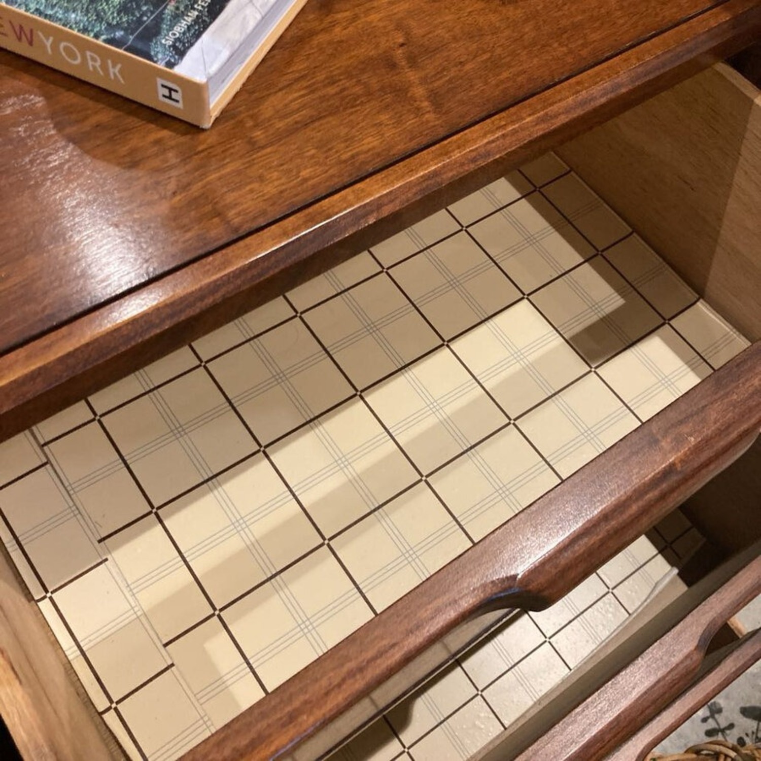 Mid-Century Modern 9-Drawer Dresser - image-5