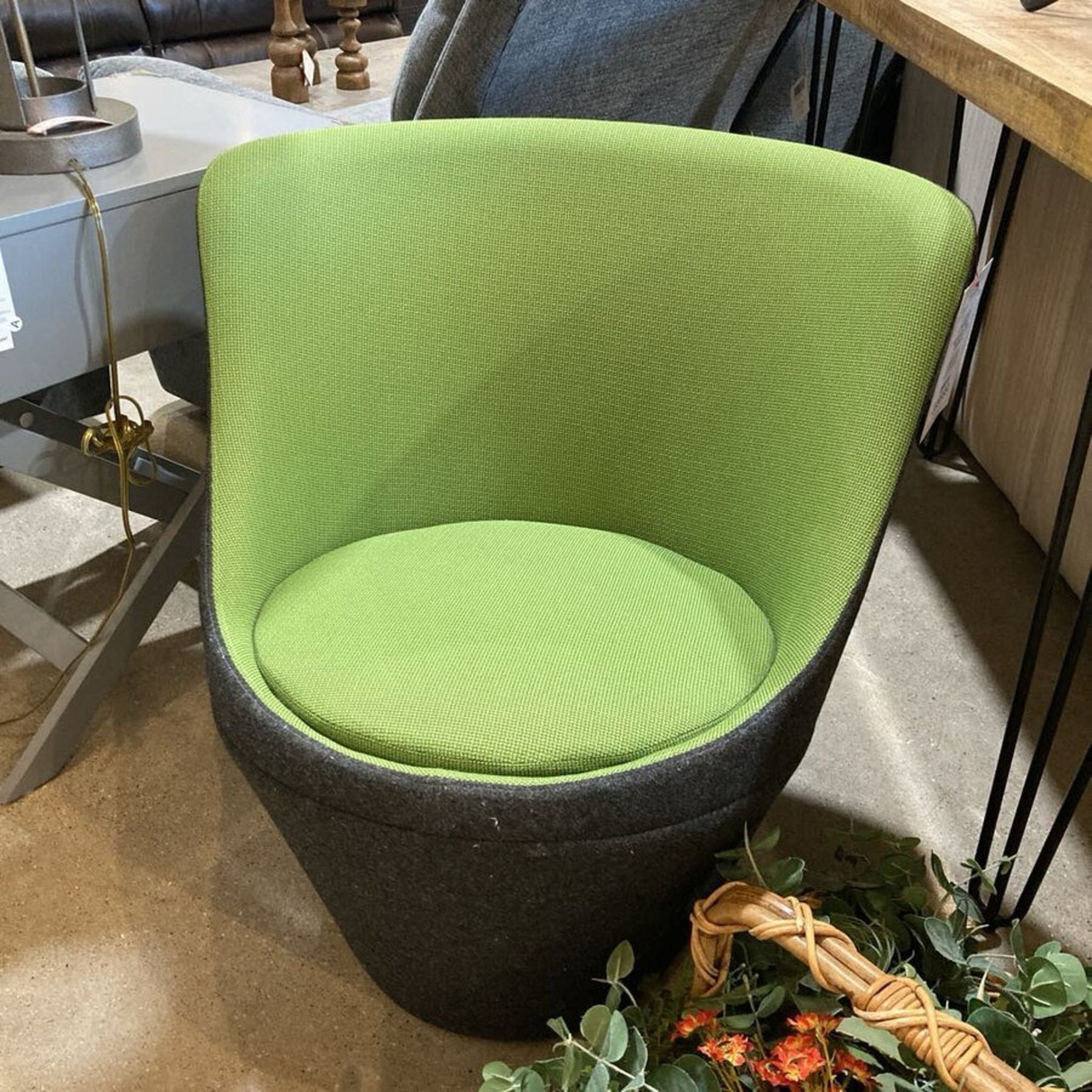 Hightower Didi Modern Lounge Chair - image-2