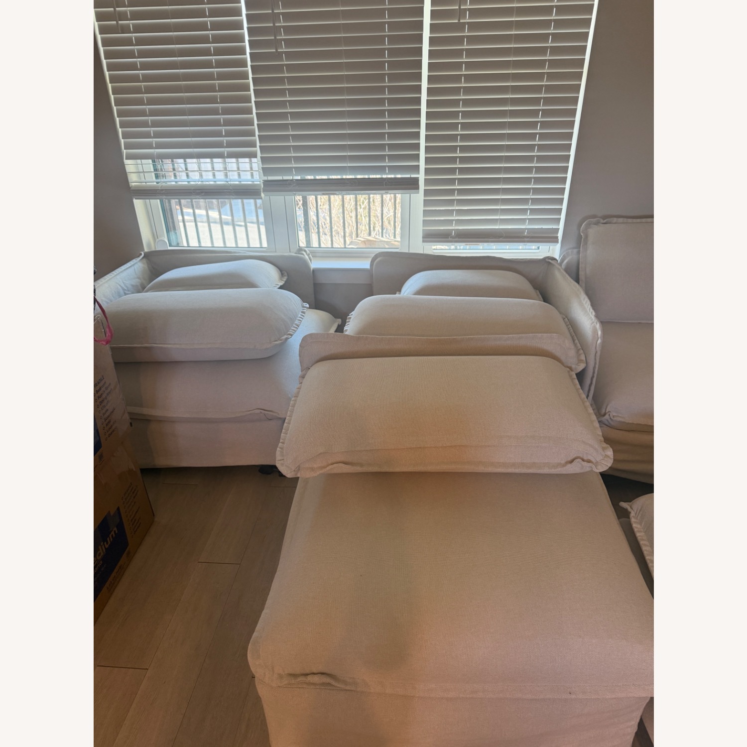 Anabei 3+ Piece Sectional - image-2