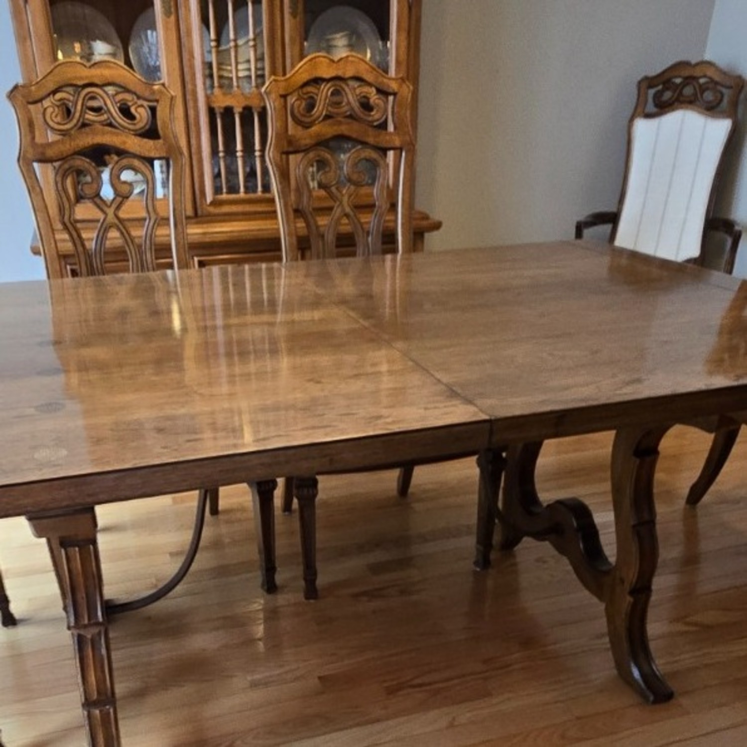 Thomasville Furniture Industries Dining Table - image-7