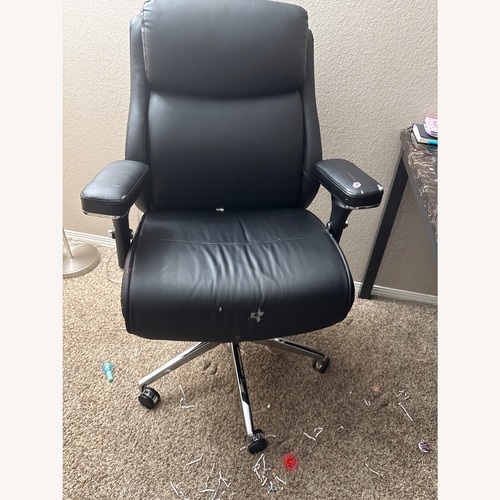 Used Office chair for sale on AptDeco